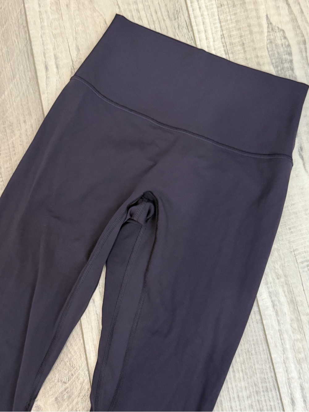 Lululemon Align No Line High Rise Leggings 25” Atmospheric Purple 6 Sold Out - Picture 2 of 7